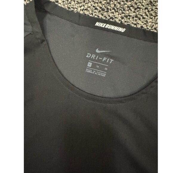 Nike Training Apparel Bundle 2 Shorts + 1 Tee - Picture 8 of 9